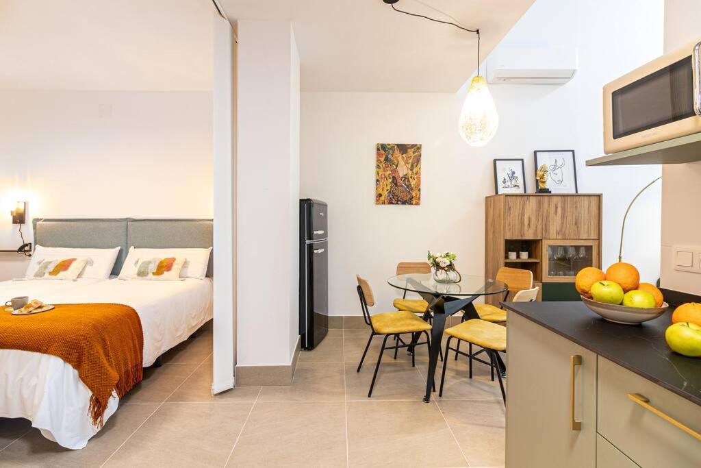 Ayala Freshapartments Малага Екстериор снимка